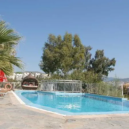 Hotel Akvaryum 3*