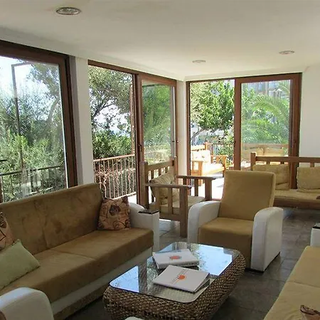 Akvaryum Ξενοδοχείο 3*